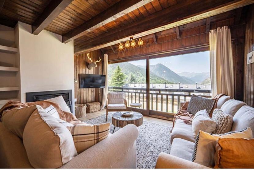 Casa Catania-Acogedora Casa Con Impresionantes Vistas-Fibra Optica Salardú Exterior foto